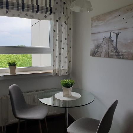 191 Ferienwohnung Deichbruecke ヴィルヘルムスハーフェン エクステリア 写真
